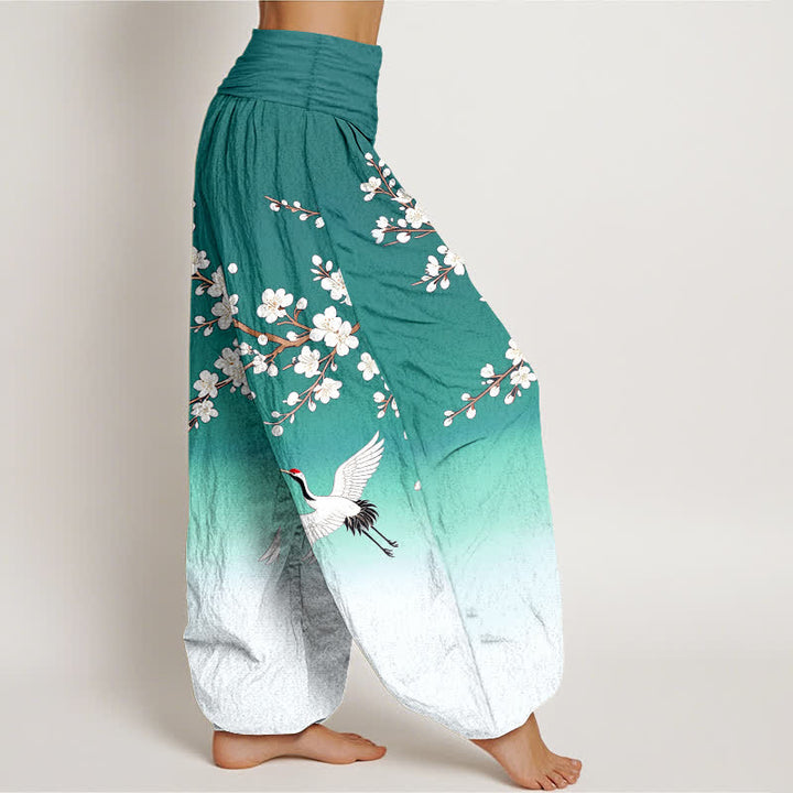 Buddha Stones Pantalones harem de mujer con cintura elástica y estampado de grullas y flores de ciruelo en color blanco algodón. - image 6