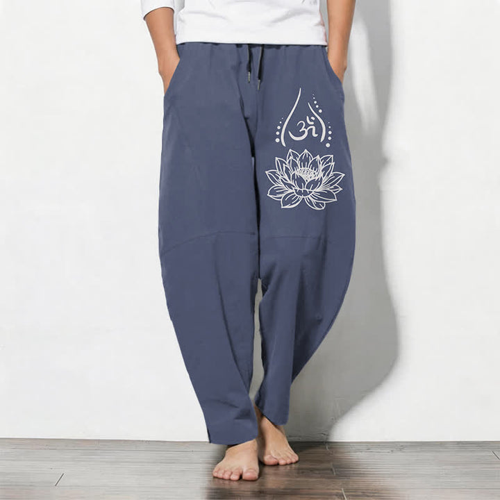 Buddha Stones Pantalones de hombre de algodón puro con estampado de loto sagrado Om, cordón ajustable y corte cónico, con bolsillos. - Azul acero - US/UK/AU50, EU60 (5XL) - image 0