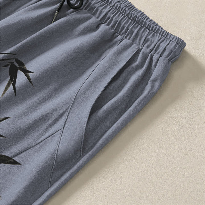 Buddha Stones Pantalones de hombre de algodón puro con estampado de hojas de bambú estilo zen, cordón ajustable y corte cónico, con bolsillos. - image 4