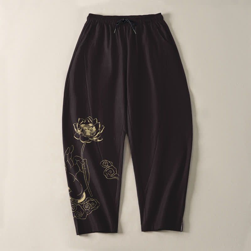 Buddha Stones Pantalones de hombre de algodón puro con estampado de nube de loto dorado, cordón ajustable y corte cónico, con bolsillos. - image 9