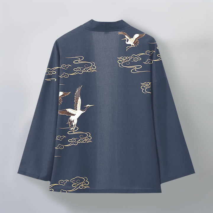 Buddha Stones Kimono de hombre de algodón blanco con estampado de grulla dorada y nube, con frente abierto. - image 2