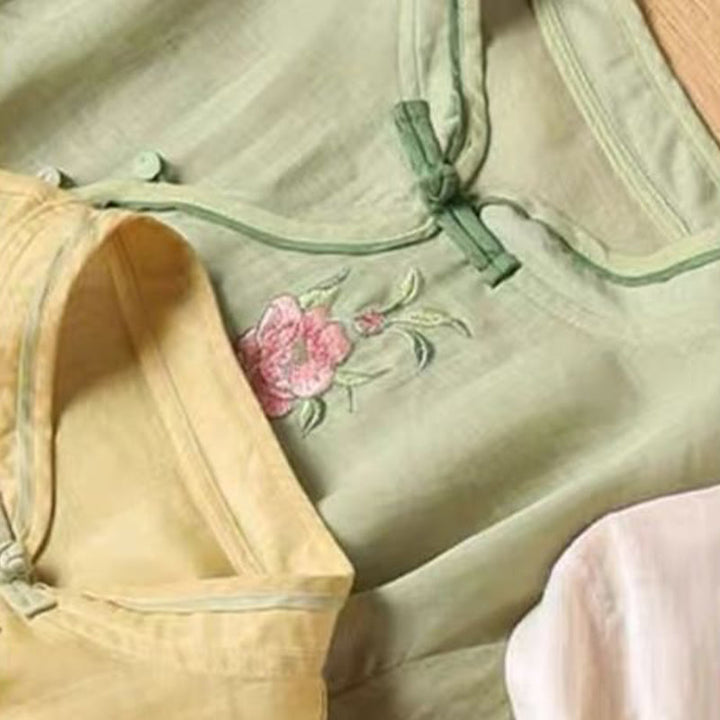 Camisa de lino y algodón para mujer, estilo casual, vintage, con bordado de flores y botones de rana china, cuello redondo - image 13