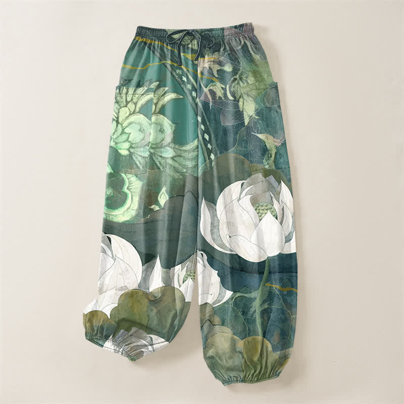 Buddha Stones Pantalones harem de algodón blanco con estampado de hojas de loto para mujer, cintura elástica y bolsillos laterales. - image 3