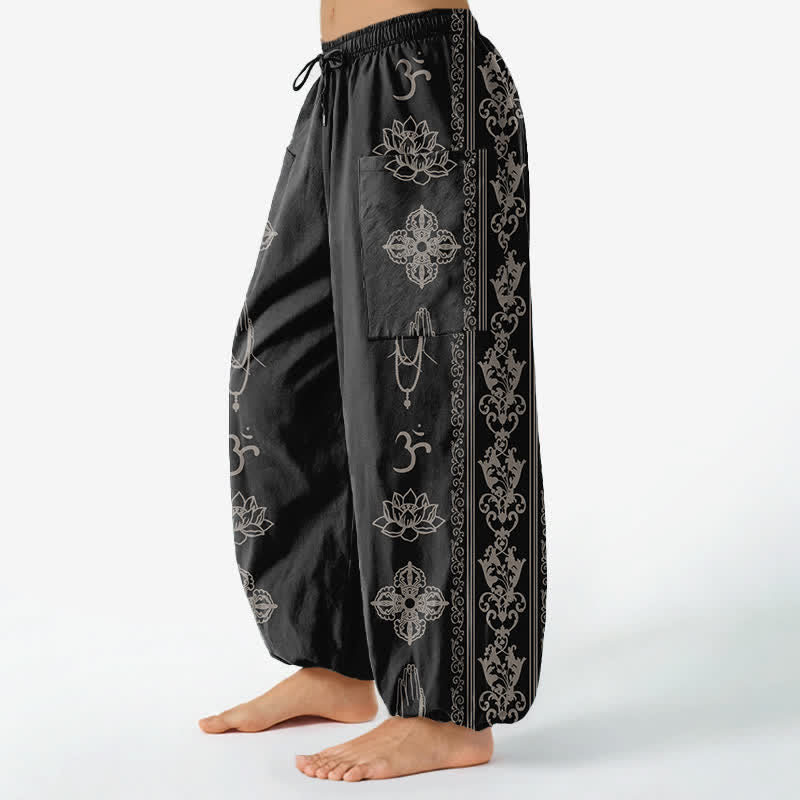 Buddha Stones Pantalones harem de mujer con cintura elástica y bolsillos laterales, estampado de flores de loto de algodón, doble Dorje Vajra Namaste OM. - image 1