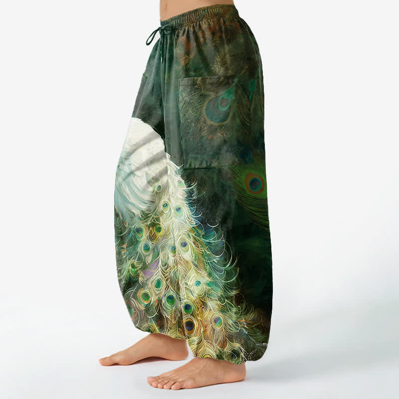 Buddha Stones Pantalones harem de algodón blanco con estampado de plumas de pavo real para mujer, cintura elástica y bolsillos laterales. - image 11