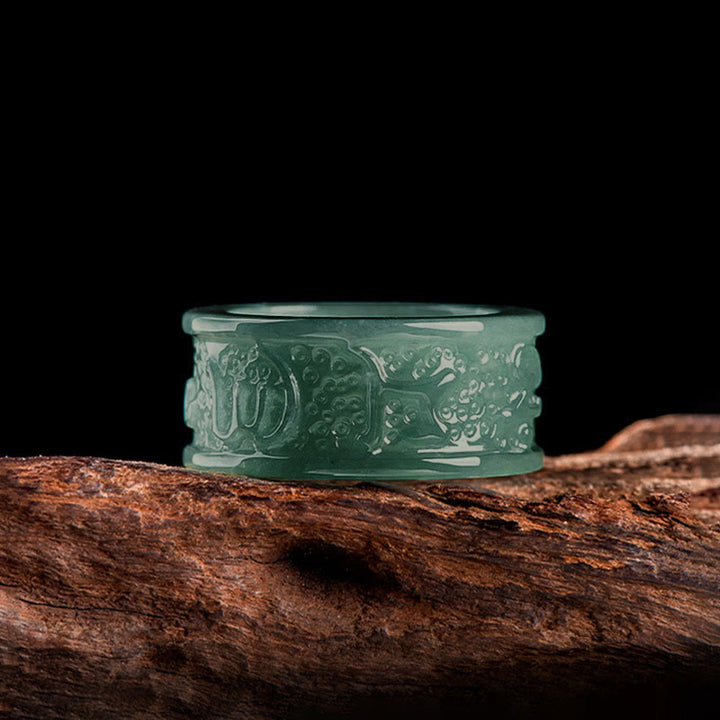 Anillo de prosperidad tallado con Om Mani Padme Hum y jade natural de Buddha Stones - image 2