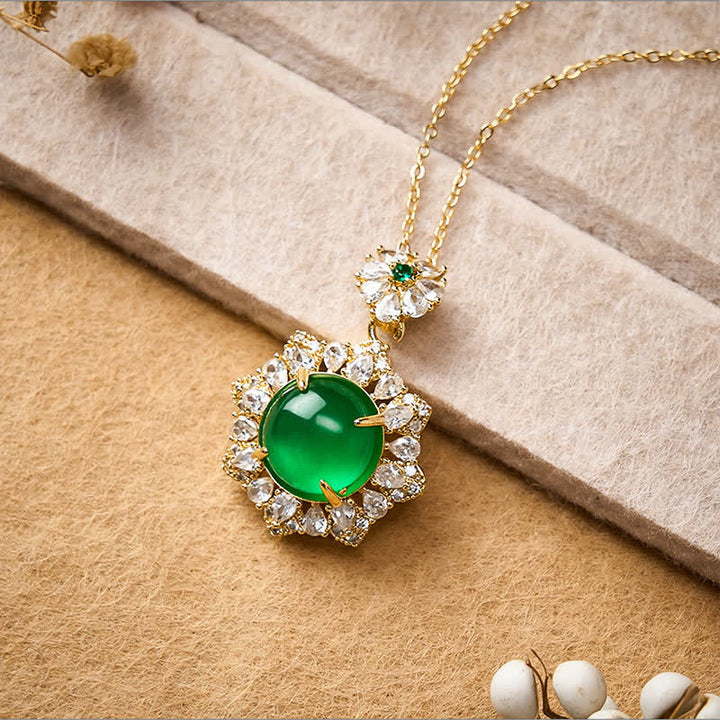Buddha Stones Collar con colgante redondo de jade verde que simboliza la abundancia. - image 2