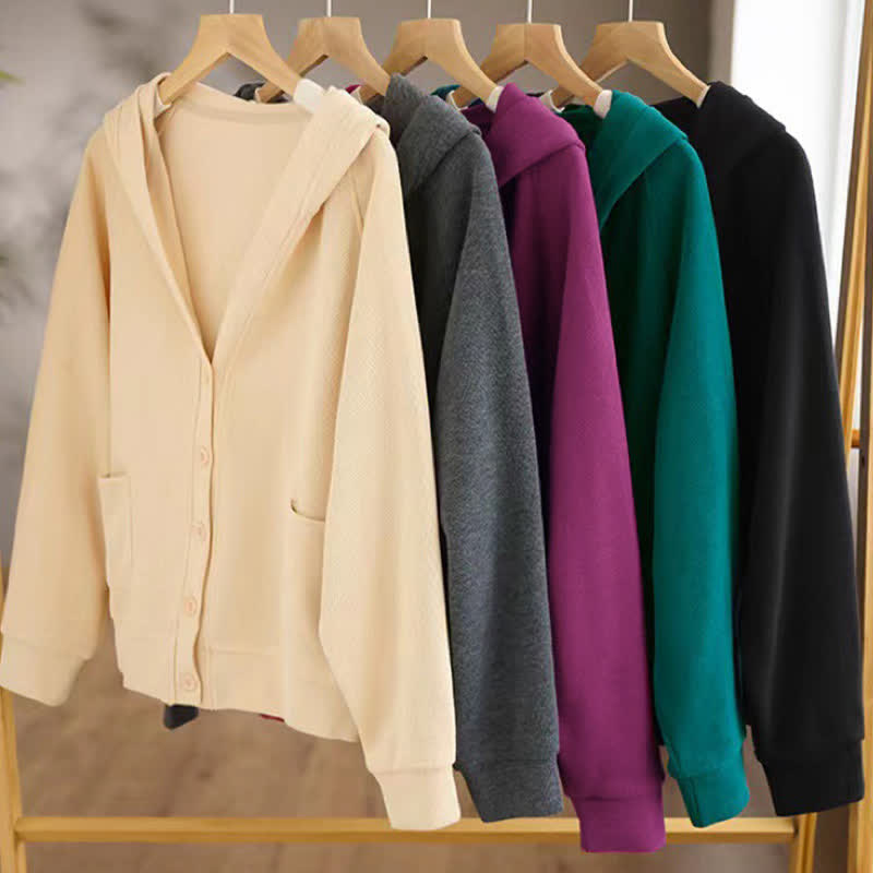 Chaqueta con capucha y bolsillos para mujer con estampado de Buddha Stones y botones lisos. - image 32