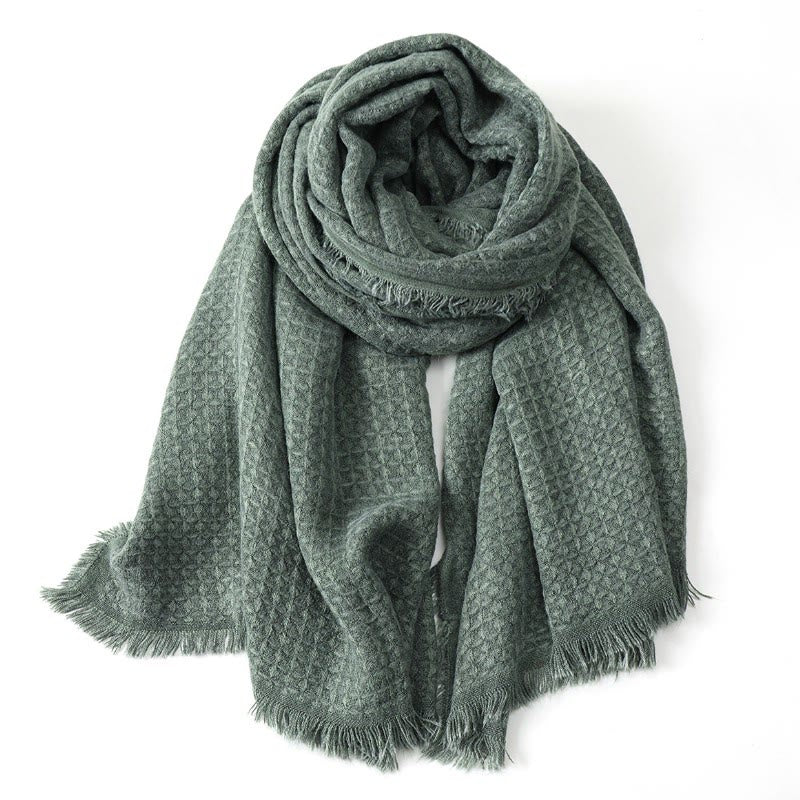 Bufanda tipo chal para hombre con borlas texturizadas y diseño de Buddha Stones, ideal para otoño e invierno. - Verde mar medio - image 8