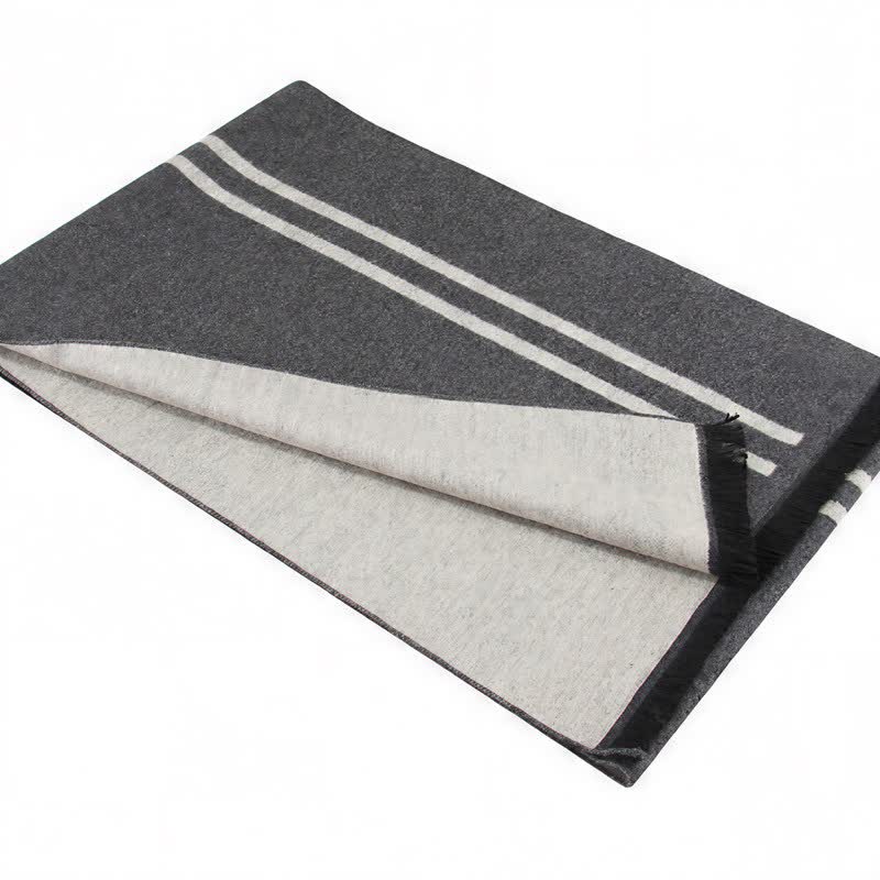 Bufanda de hombre cálida con borlas, rayas urbanas y estampado de Buddha Stones para otoño e invierno. - image 1