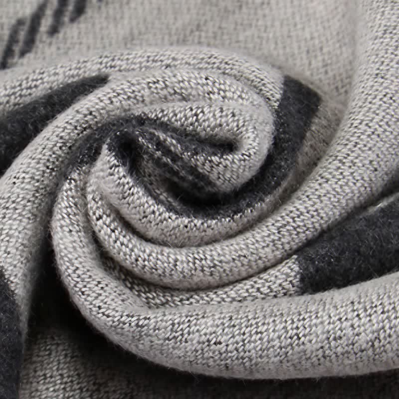 Bufanda de hombre cálida con borlas, rayas urbanas y estampado de Buddha Stones para otoño e invierno. - image 17