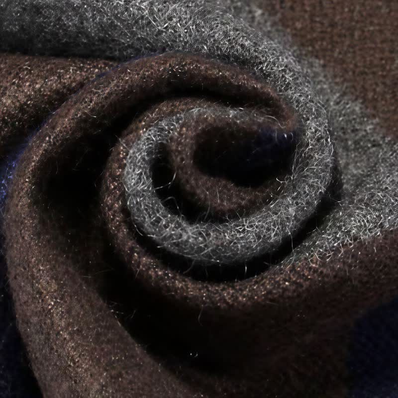 Bufanda de hombre cálida con borlas, rayas urbanas y estampado de Buddha Stones para otoño e invierno. - image 13