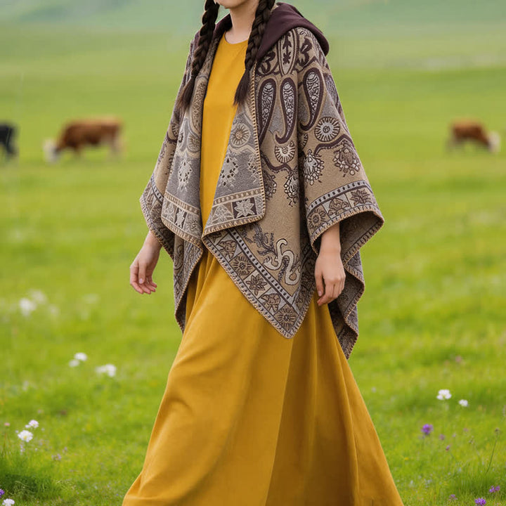 Buddha Stones Poncho estilo boho geométrico con capucha y estampado paisley para otoño/invierno. - image 30