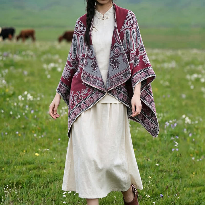Buddha Stones Poncho estilo boho geométrico con capucha y estampado paisley para otoño/invierno. - image 20