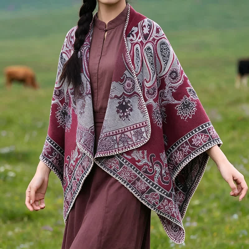 Buddha Stones Poncho estilo boho geométrico con capucha y estampado paisley para otoño/invierno. - borgoña - 130*150 cm - image 17