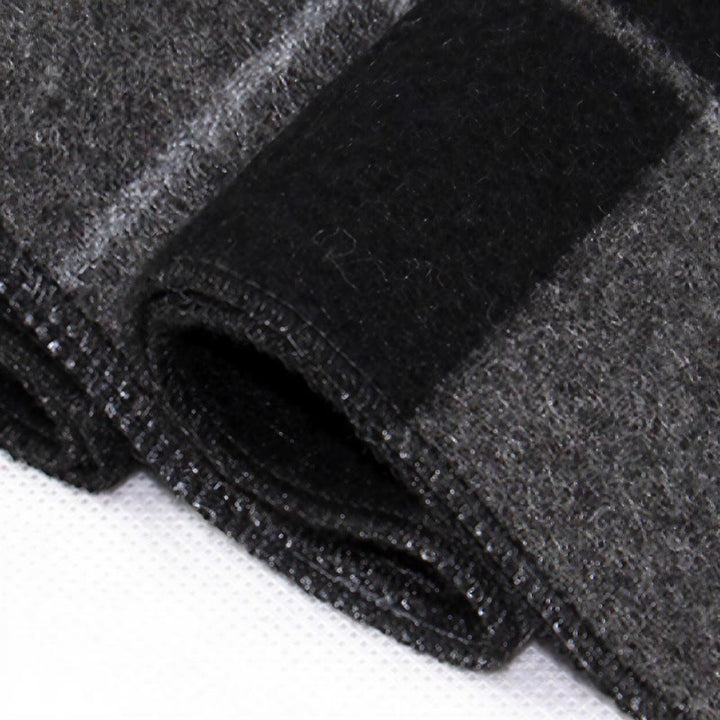 Bufanda cómoda para hombre con flecos y estampado a cuadros grises, estilo clásico de otoño/invierno, de Buddha Stones. - image 9