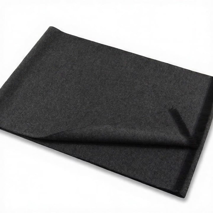 Bufanda cómoda para hombre con flecos y estampado a cuadros grises, estilo clásico de otoño/invierno, de Buddha Stones. - image 18