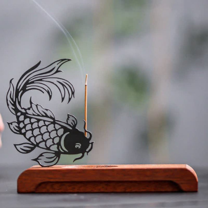 Buddha Stones Quemador de incienso Zen con base de madera y diseño de pez koi para el éxito - image 3