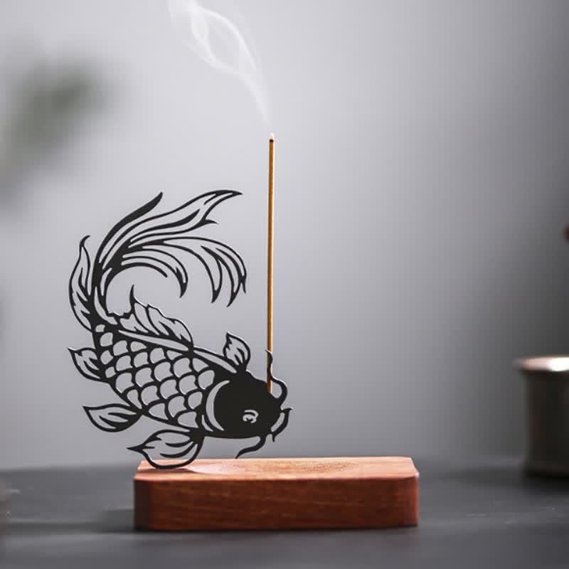 Buddha Stones Quemador de incienso Zen con base de madera y diseño de pez koi para el éxito - Pez koi cabeza abajo, base corta - image 0