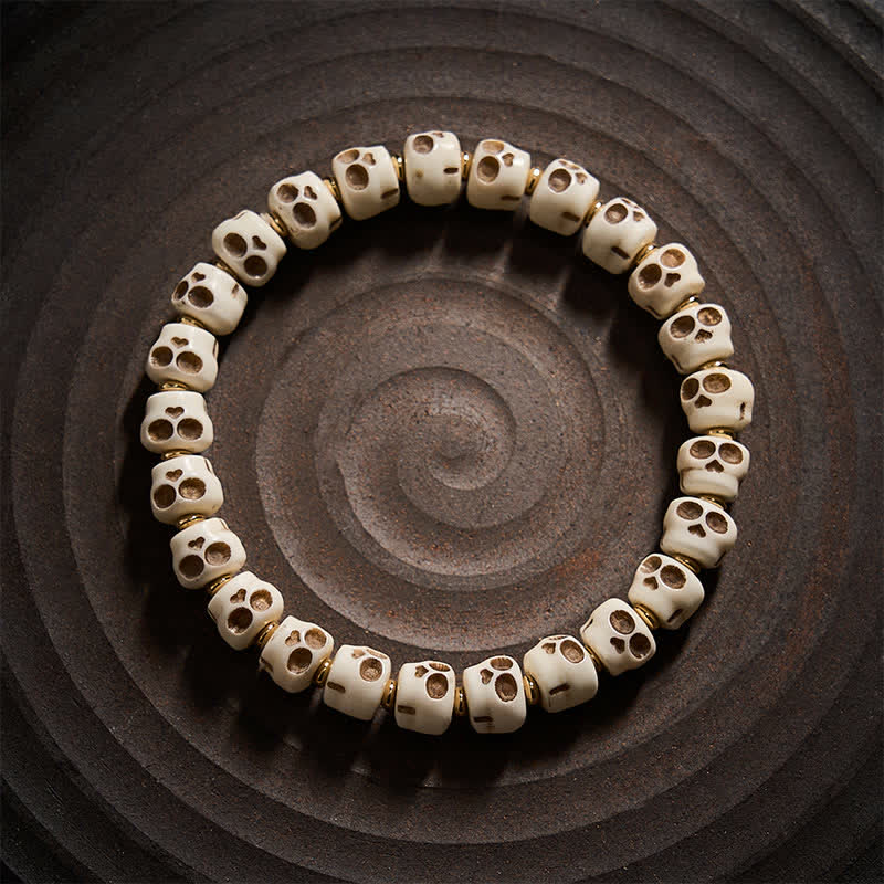 Buddha Stones Pulsera de cuentas de hueso tibetanas con diseño de calavera del Señor del Bosque de los Cadáveres para protección y coraje - image 1