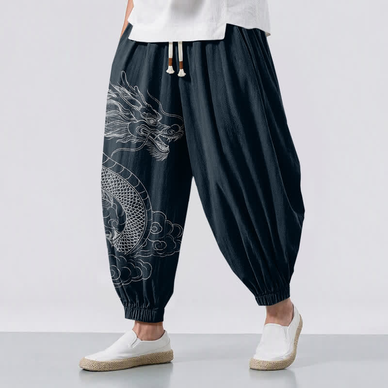 Buddha Stones Pantalones harem para hombre de algodón puro con estampado de nubes y dragones blancos, con cordón ajustable y bolsillos. - Marina de guerra - US/UK/AU50, EU60 (5XL) - image 6