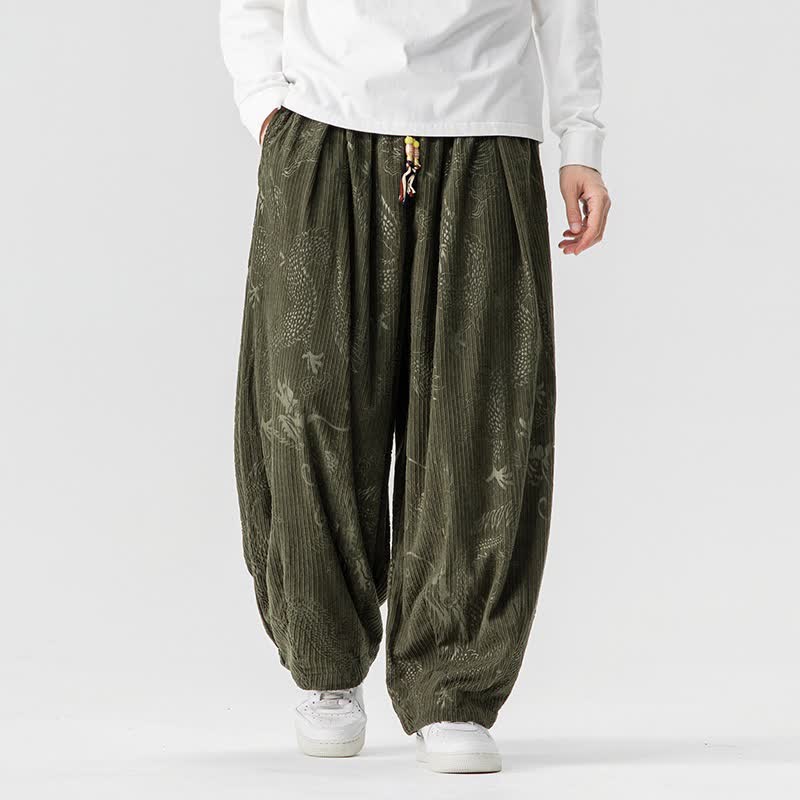 Buddha Stones Pantalones largos de pana estilo harem para hombre, con cordón ajustable y estampado de dragón, estilo vintage, ideales para otoño e invierno. - Verde oliva oscuro - US/UK/AU46, EU56 (5XL) - image 0