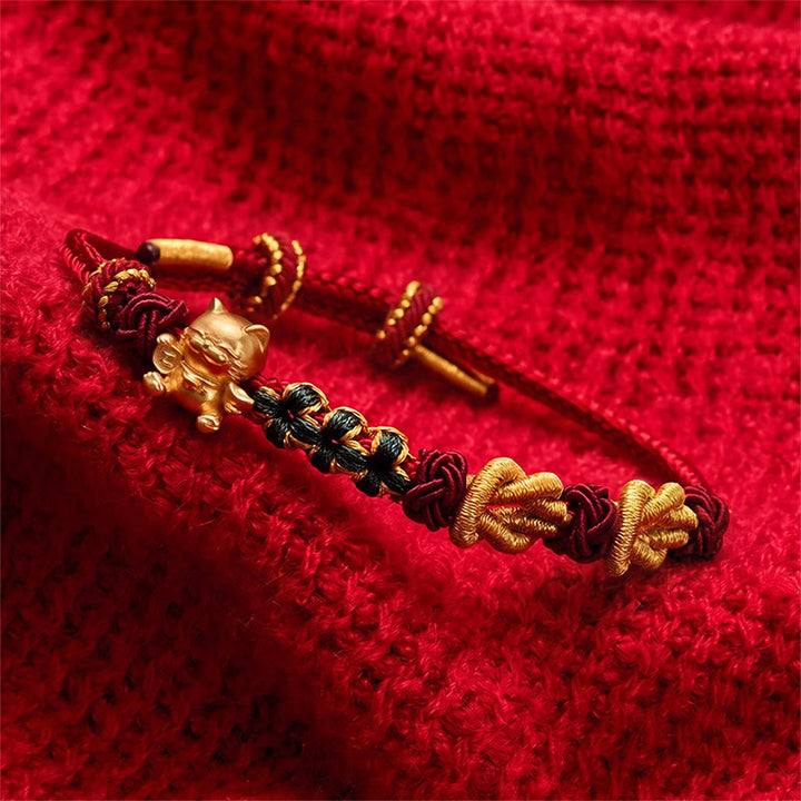 Buddha Stones Pulsera de protección con hilo rojo tejido a mano y diseño de gato de la suerte. - image 9