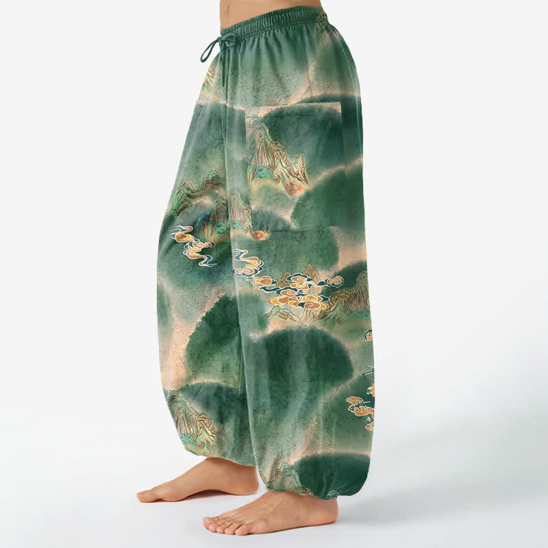 Buddha Stones Pantalones harem de mujer con cintura elástica y bolsillos laterales, estampado de paisaje brumoso de algodón. - image 1