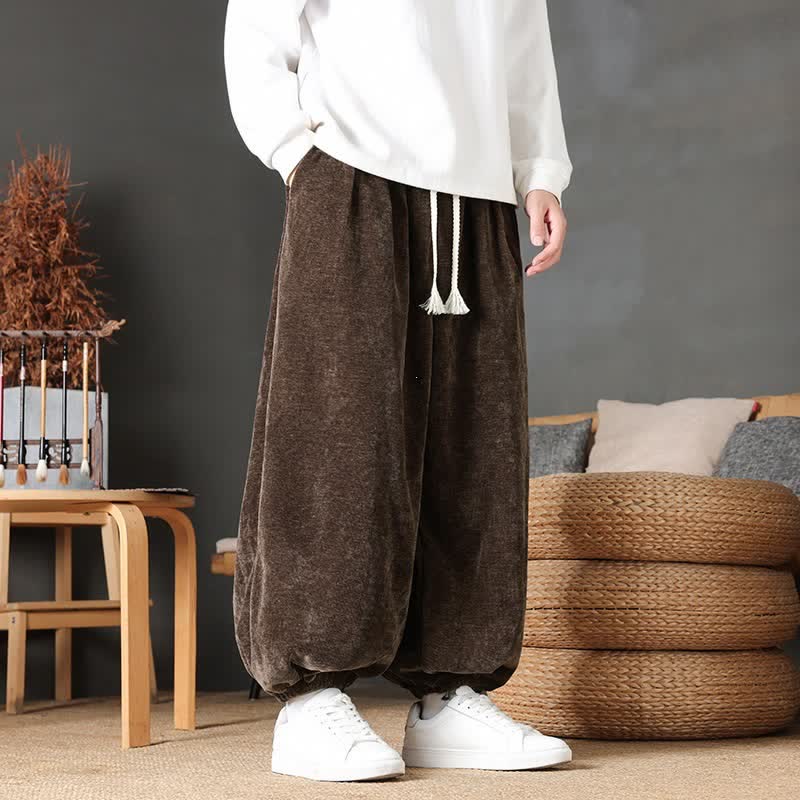 Buddha Stones Pantalones tobilleros lisos de corte recto con cordón ajustable, estilo vintage, para hombre, ideales para otoño e invierno. - Marrón silla de montar - US/UK/AU46, EU56 (5XL) - image 0