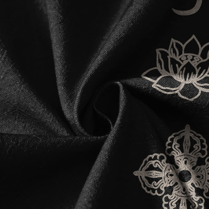 Buddha Stones Kimono de manga larga para mujer, estilo Hanfu, con cuello en V y cordones, estampado de loto de algodón y diseño Om. - image 4