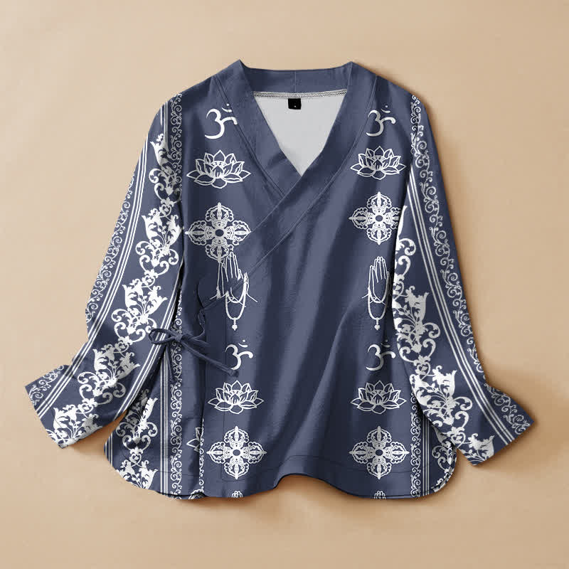 Buddha Stones Kimono de manga larga para mujer, estilo Hanfu, con cuello en V y cordones, estampado de loto de algodón y diseño Om. - Azul acero - US16，UK/AU20，EU48 (3XL) - image 7