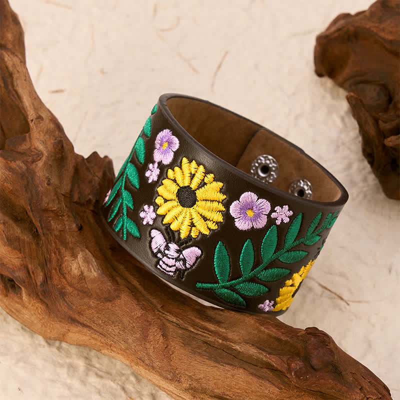 Buddha Stones Pulsera vintage de cuero con hebilla bordada con mariposa y rosas florales. - image 2