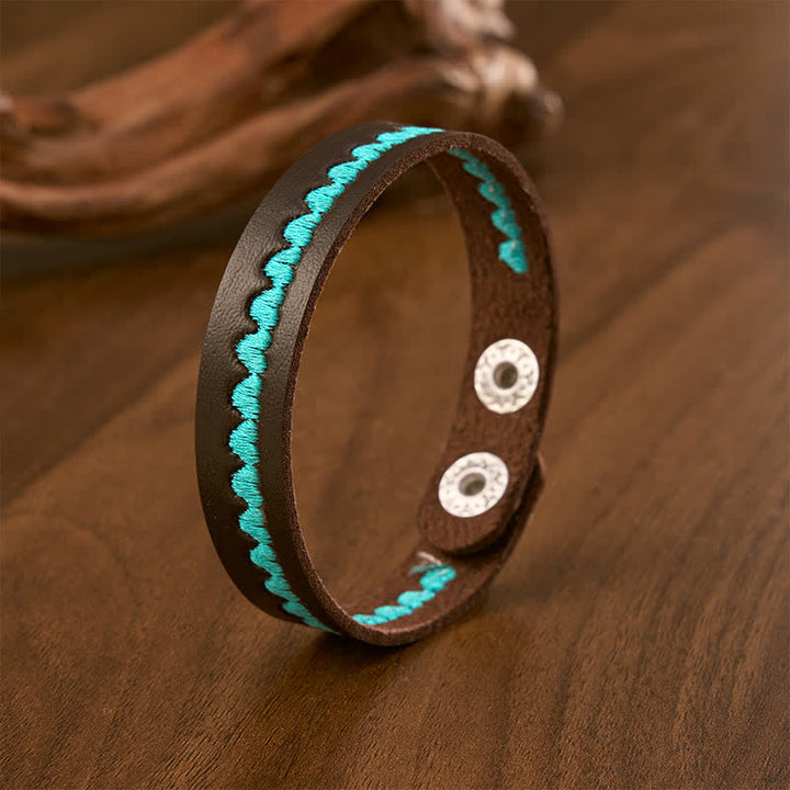 Buddha Stones Pulsera ajustable de cuero con hebilla protectora bordada en forma de corazón - Azul (Circunferencia de la muñeca: aprox. 6,7–7,5 pulgadas / 17–19 cm) - image 0