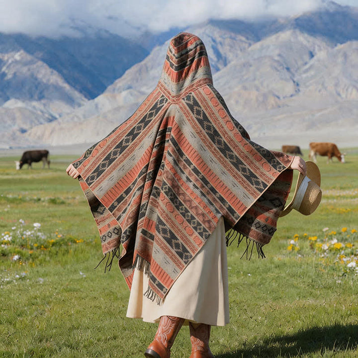 Buddha Stones Poncho con capucha, rayas geométricas y borlas para mujer, ideal para otoño e invierno. - image 8