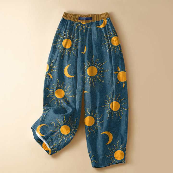 Buddha Stones Pantalones harem de algodón puro con estampado de sol y luna celestial, botones de rana y cintura elástica para mujer con bolsillos. - Azul acero - US16，UK/AU20，EU48 (3XL) - image 7