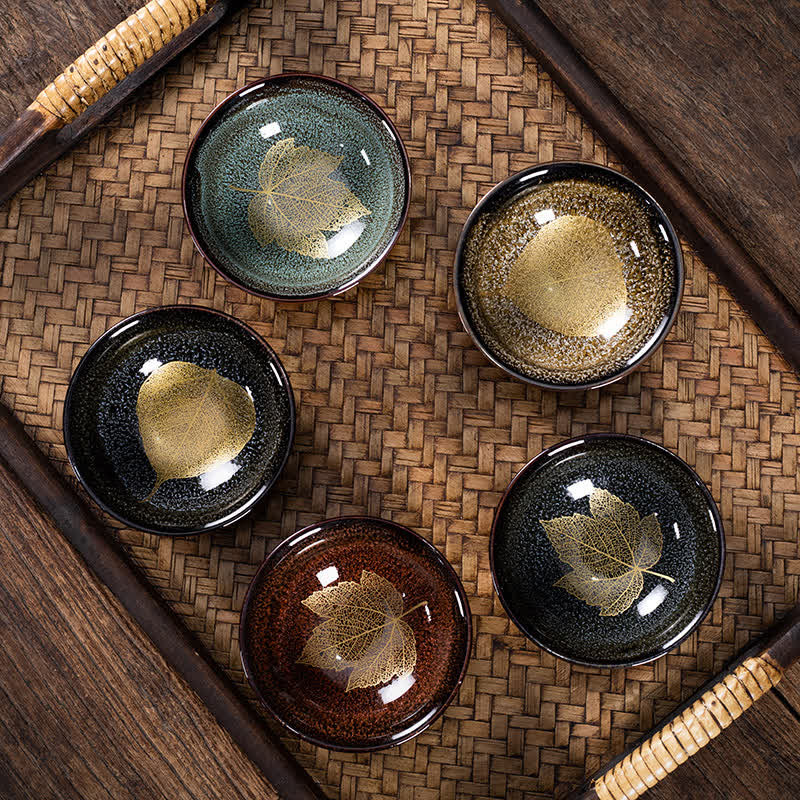 Buddha Stones Taza de té de cerámica con diseño de hoja de arce moteada oscura - image 0