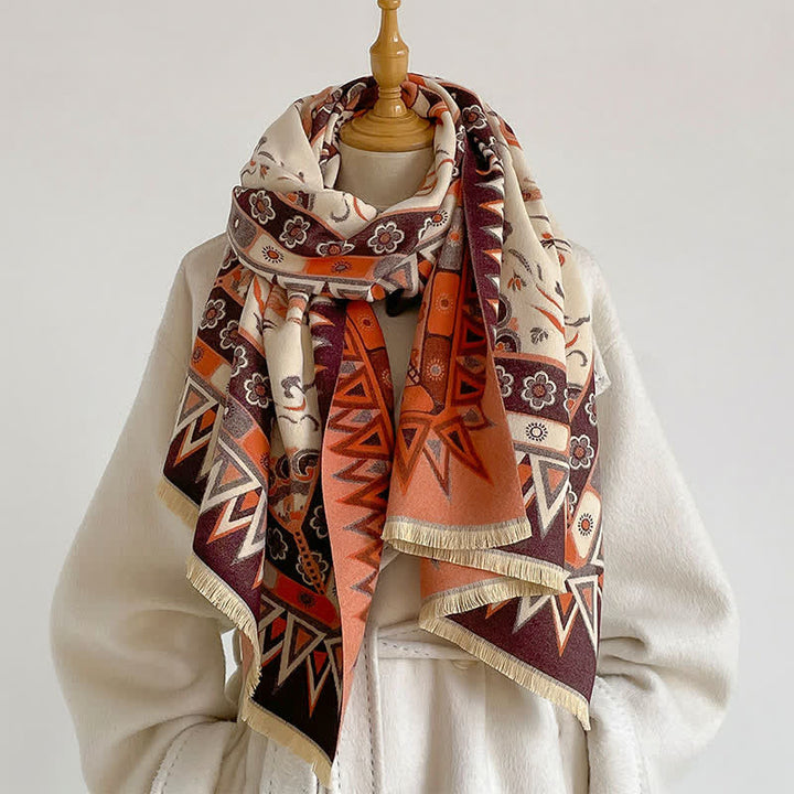 Buddha Stones Bufanda de mujer con estampado retro en tonos neutros y flecos para otoño/invierno. - Tierra de siena - image 2