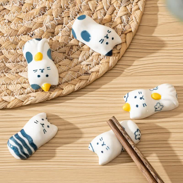 Buddha Stones Soporte para palillos de cerámica con forma de gato pintado a mano de Ceramic Purity - image 0