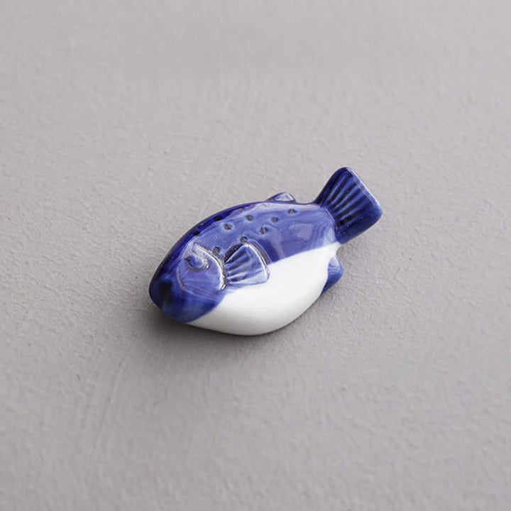 Buddha Stones Soporte para palillos de cerámica con forma de pez, azul, blanco y verde - Pompano Aprox. 6,0 × 3,2 × 1,6 cm - Cerámico - image 7