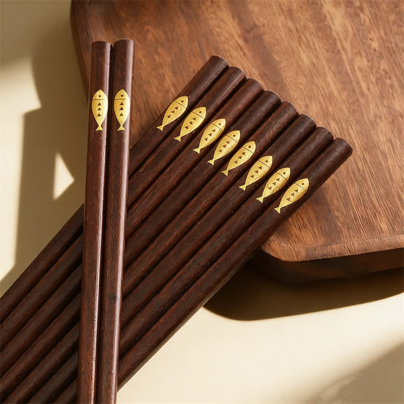 Buddha Stones Palillos de bambú natural con diseño de pez koi dorado para uso diario - Palillos con forma de pez dorado - 10 pares - image 1
