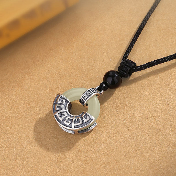 Colgante de collar de prosperidad con hebilla de paz de jade hetiano natural de plata de ley 925 con Buddha Stones