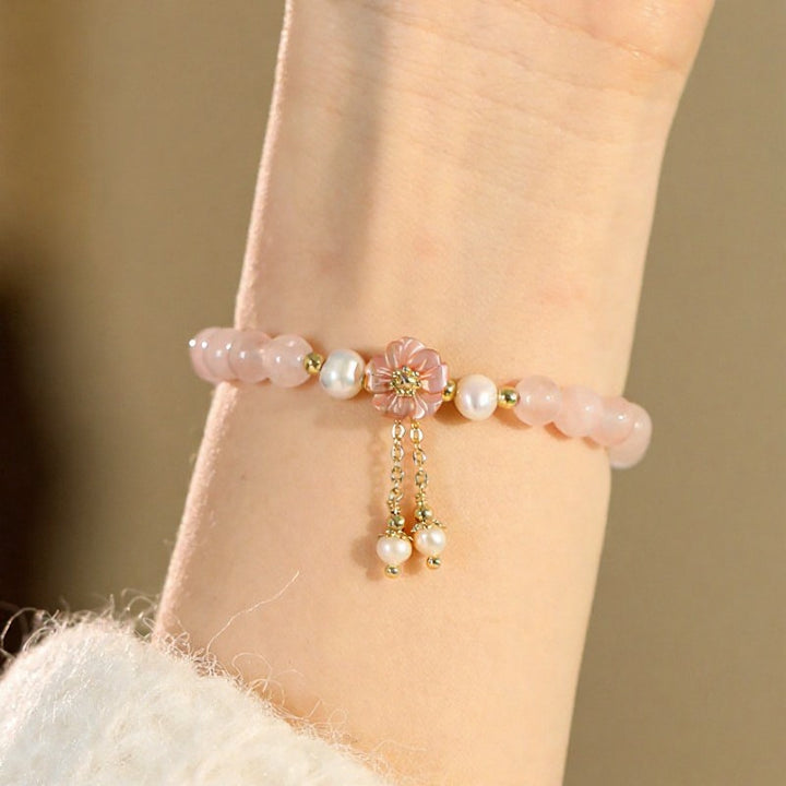 Buddha Stones Pulsera con dije de flor de perlas de cuarzo rosa y amor - Flor de cuarzo rosa (circunferencia de la muñeca: 14-15 cm) - image 0