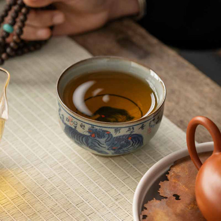 Buddha Stones Jingdezhen pintado a mano lindo tigre taza de té de cerámica Kung Fu taza de té tazón 140ml