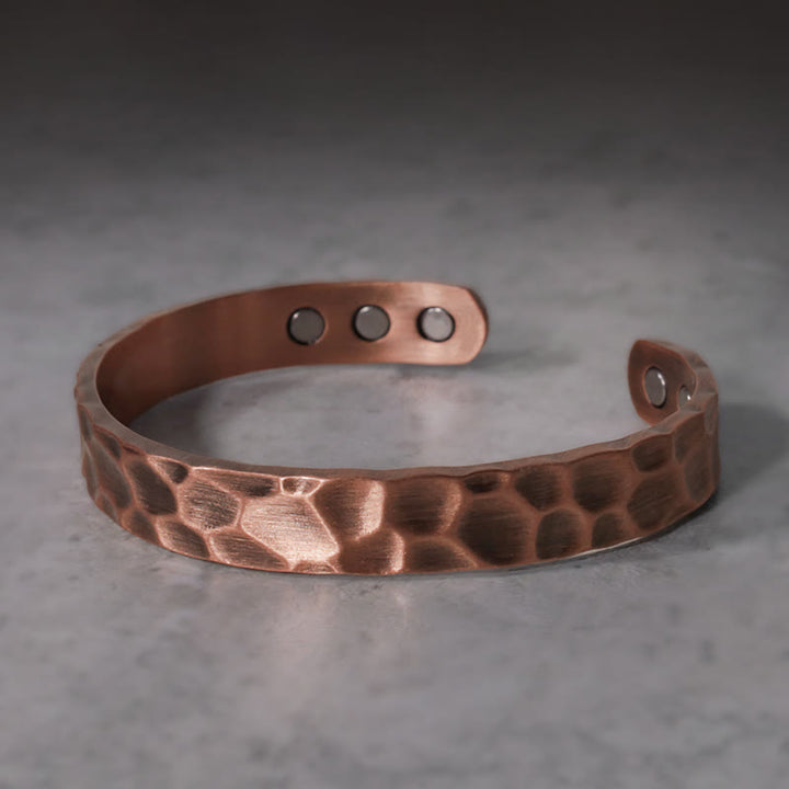 Brazalete magnético ajustable con equilibrio de cobre rústico