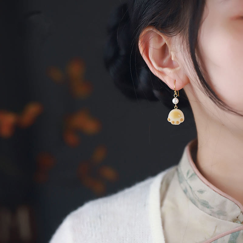 Pendientes colgantes con forma de garra de gato y paz con semillas de Bodhi - image 5
