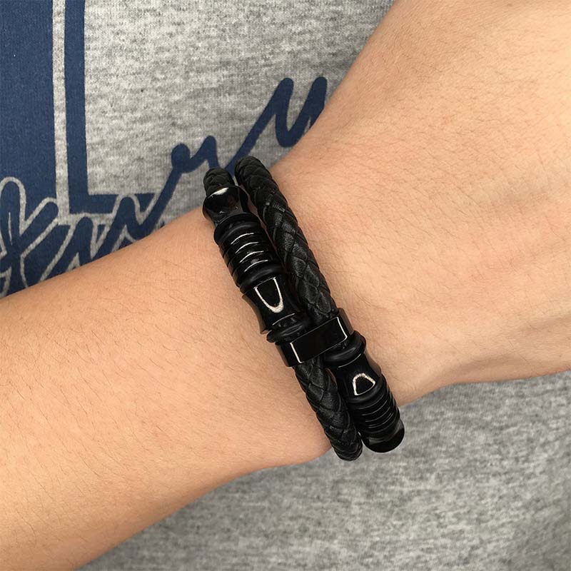 Pulsera Fortune con tejido de cuero en capas de Buddha Stones