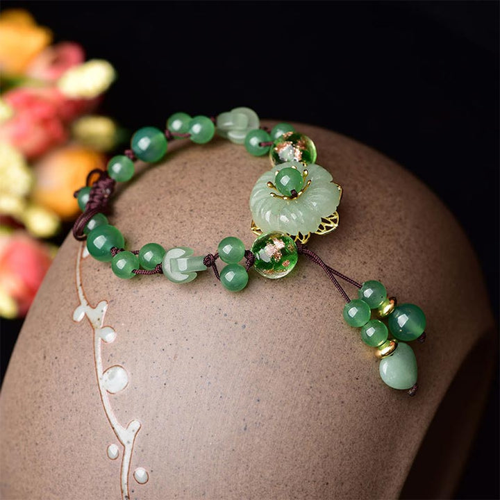 Pulsera de flores colgantes de la suerte de jade verde natural con Buddha Stones