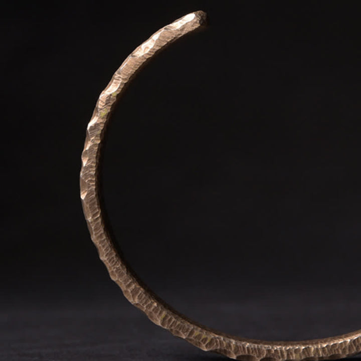 Brazalete de cobre con diseño simple de Buddha Stones