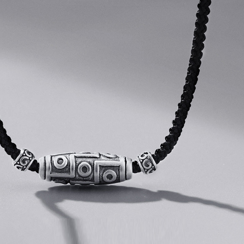 Collar con colgante de cuerda de protección con diseño de cuentas Dzi de nueve ojos de plata de ley 999 con Buddha Stones