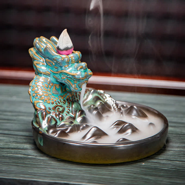 Decoración de quemador de incienso de fuente de humo de reflujo de cerámica con patrón de dragón
